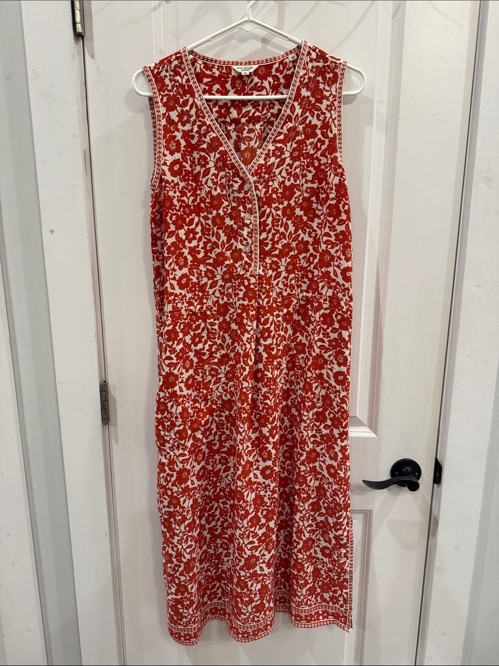 Max Studio sleeveless midi dress vibrant orangey red & white floral print